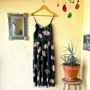 A New Day Pleated Flowy Floral Dress 🌷size M